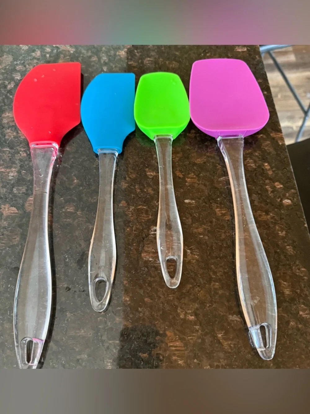 Set of 4 spatulas